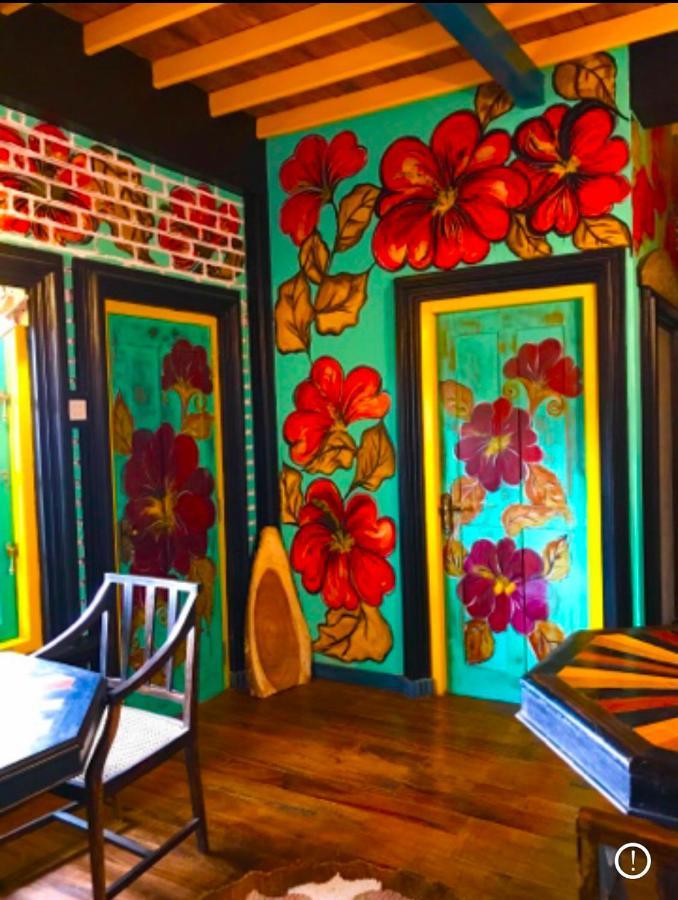 Serendipity Lake Artistic Bungalow By Heidis Home Nuwara Eliya Bagian luar foto