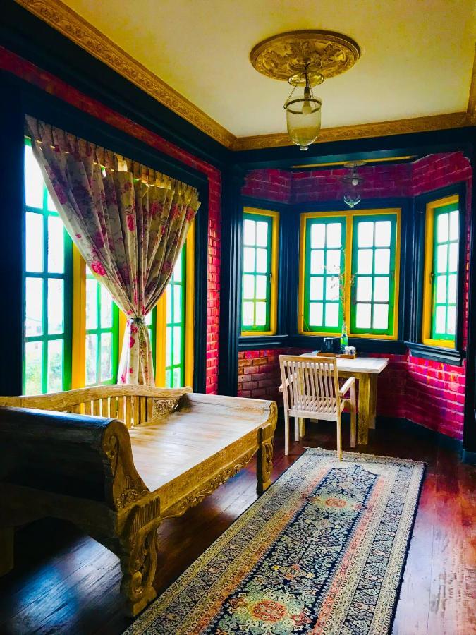 Serendipity Lake Artistic Bungalow By Heidis Home Nuwara Eliya Bagian luar foto